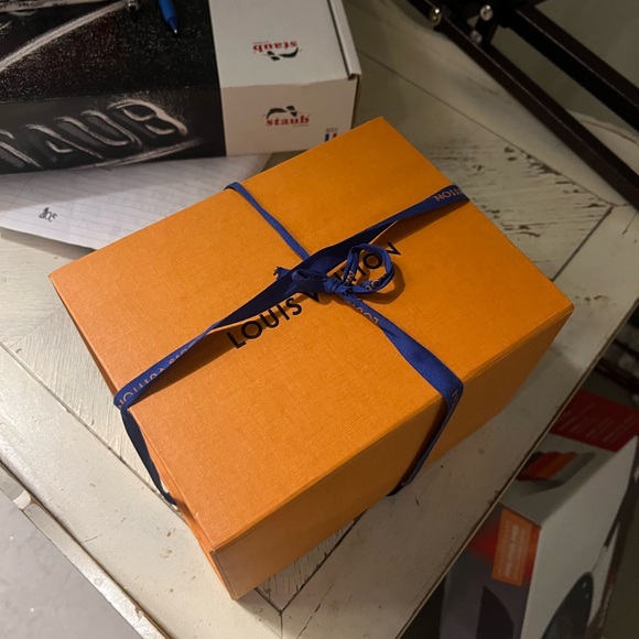 Louis Vuitton ILE Blanche medium candle - Picture 4 of 4